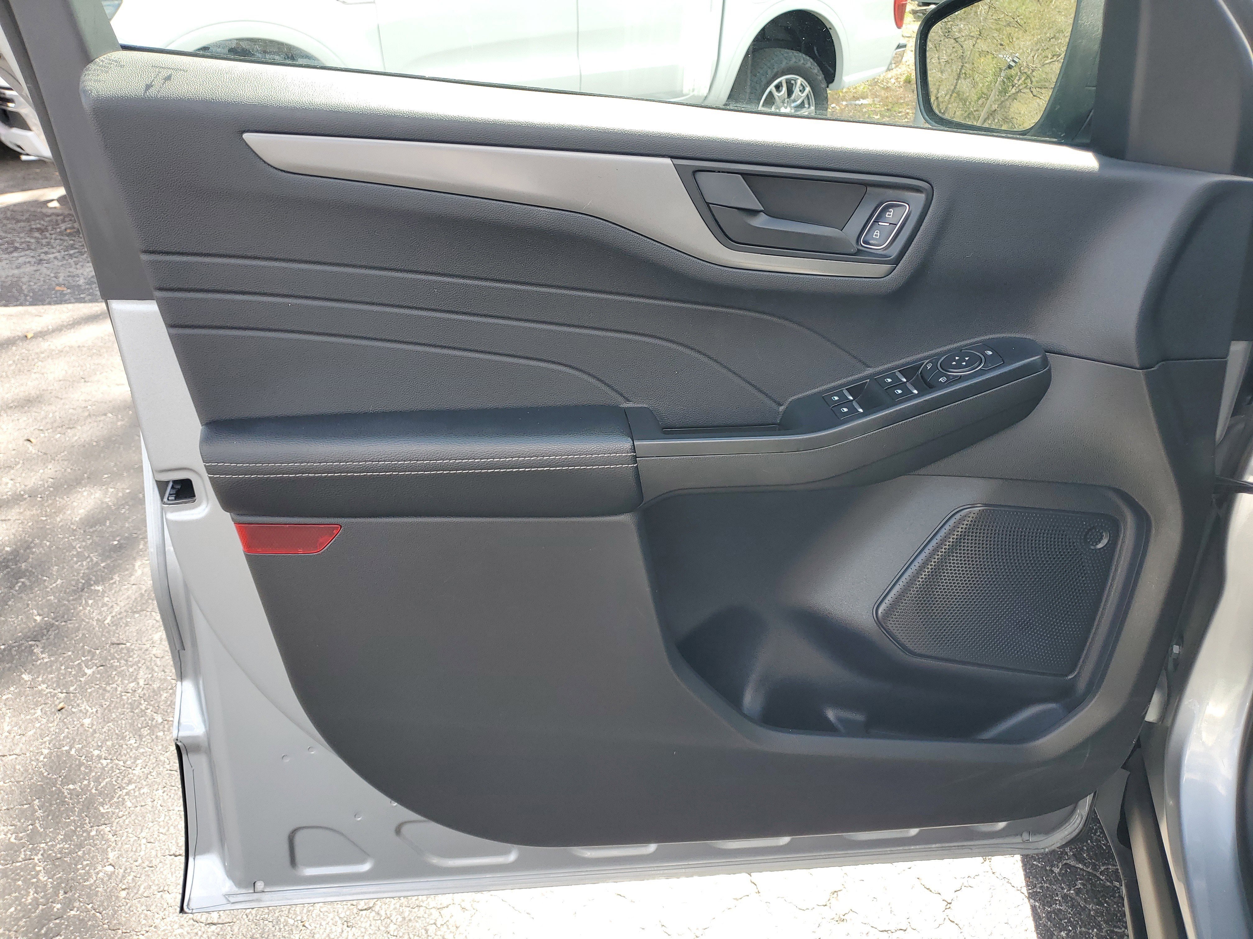 Used 2024 Ford Escape Active image 16