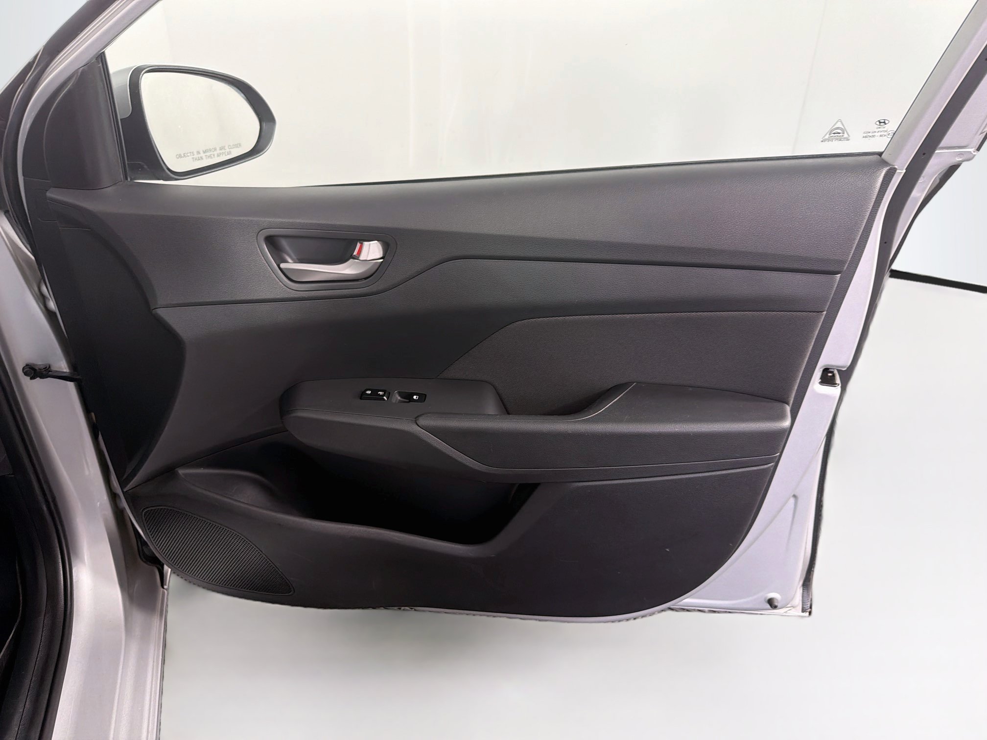 Used 2022 Hyundai Accent SE FWD image 30