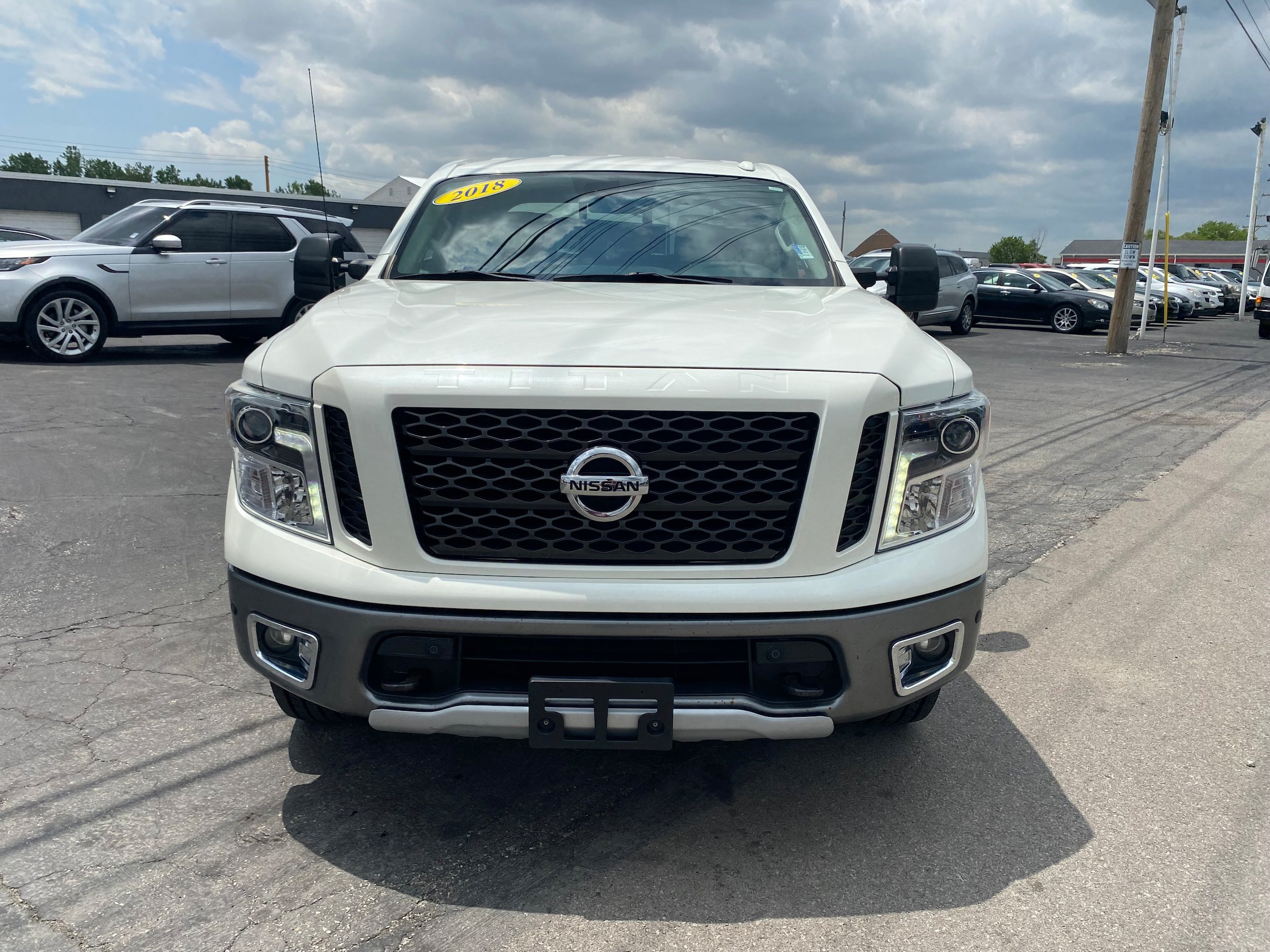 Used 2018 Nissan Titan PRO-4X w/ Pro-4x Utility Package AWD/4WD image 2