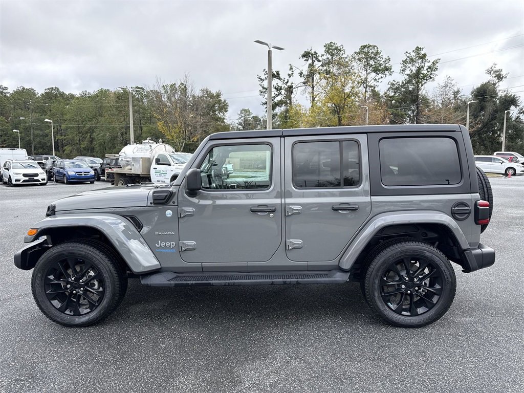 Used 2022 Jeep Wrangler Unlimited Sahara w/ Cold Weather Group image 6