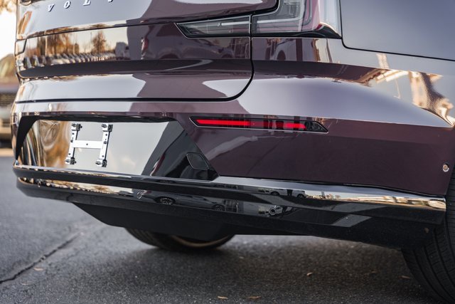 New 2025 Volvo EX90 Ultra w/ Protection Package Premier image 8