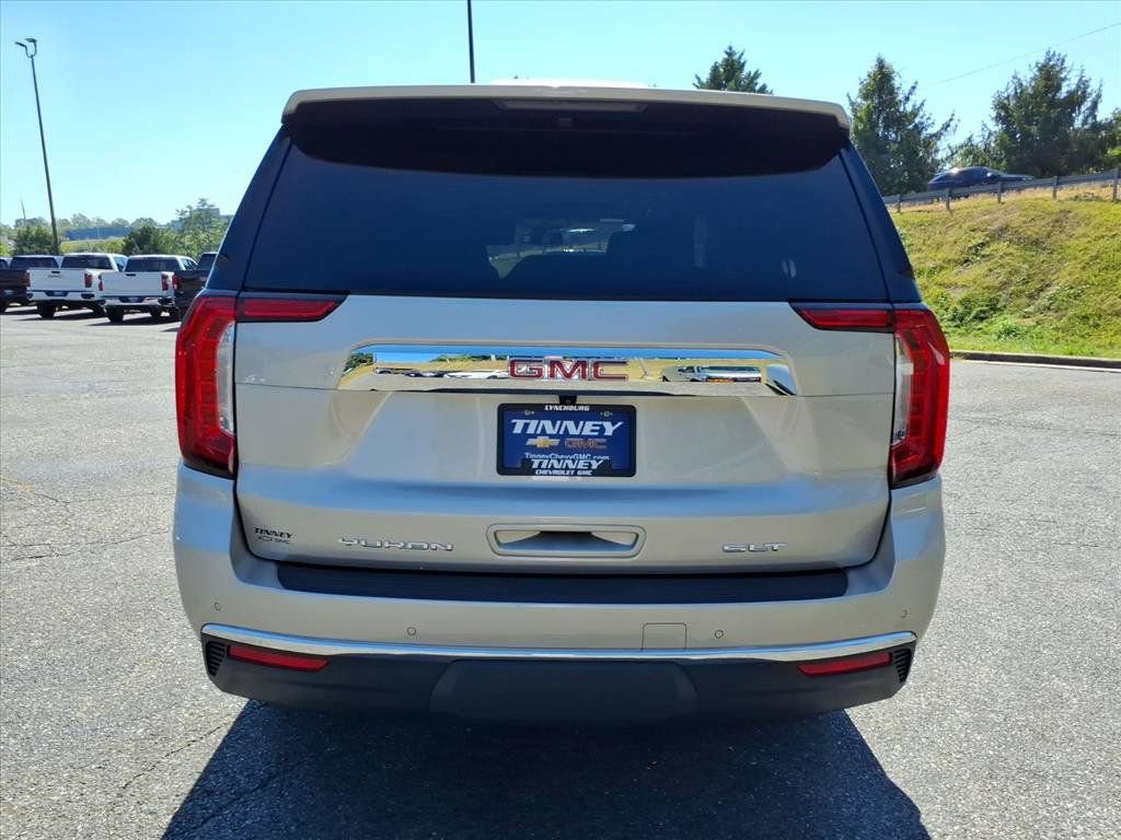 Used 2023 GMC Yukon XL SLT AWD/4WD image 4
