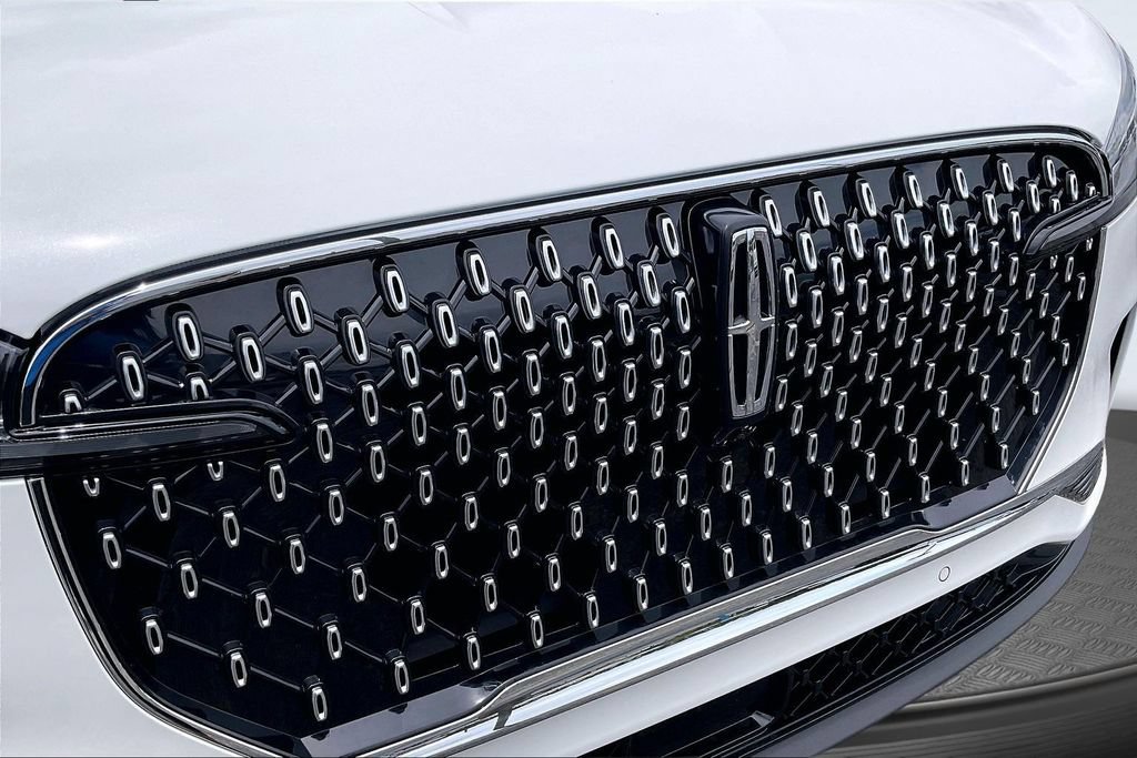 Used 2026 Lincoln Aviator Reserve w/ Luxury Package RWD image 34