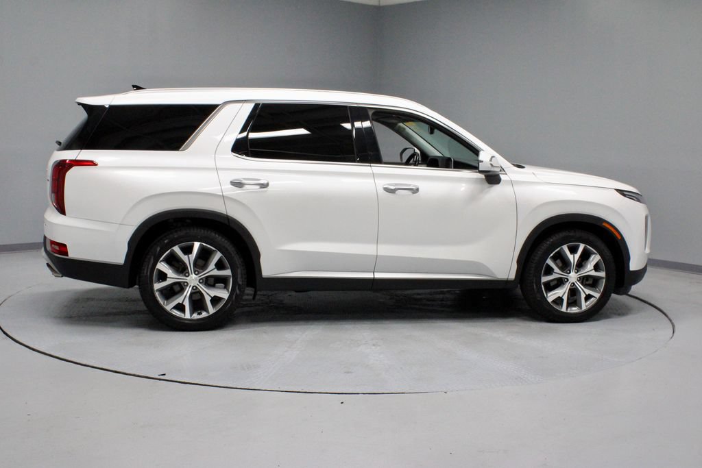 Used 2022 Hyundai Palisade SEL w/ 8P Bench Seat Package AWD/4WD image 13