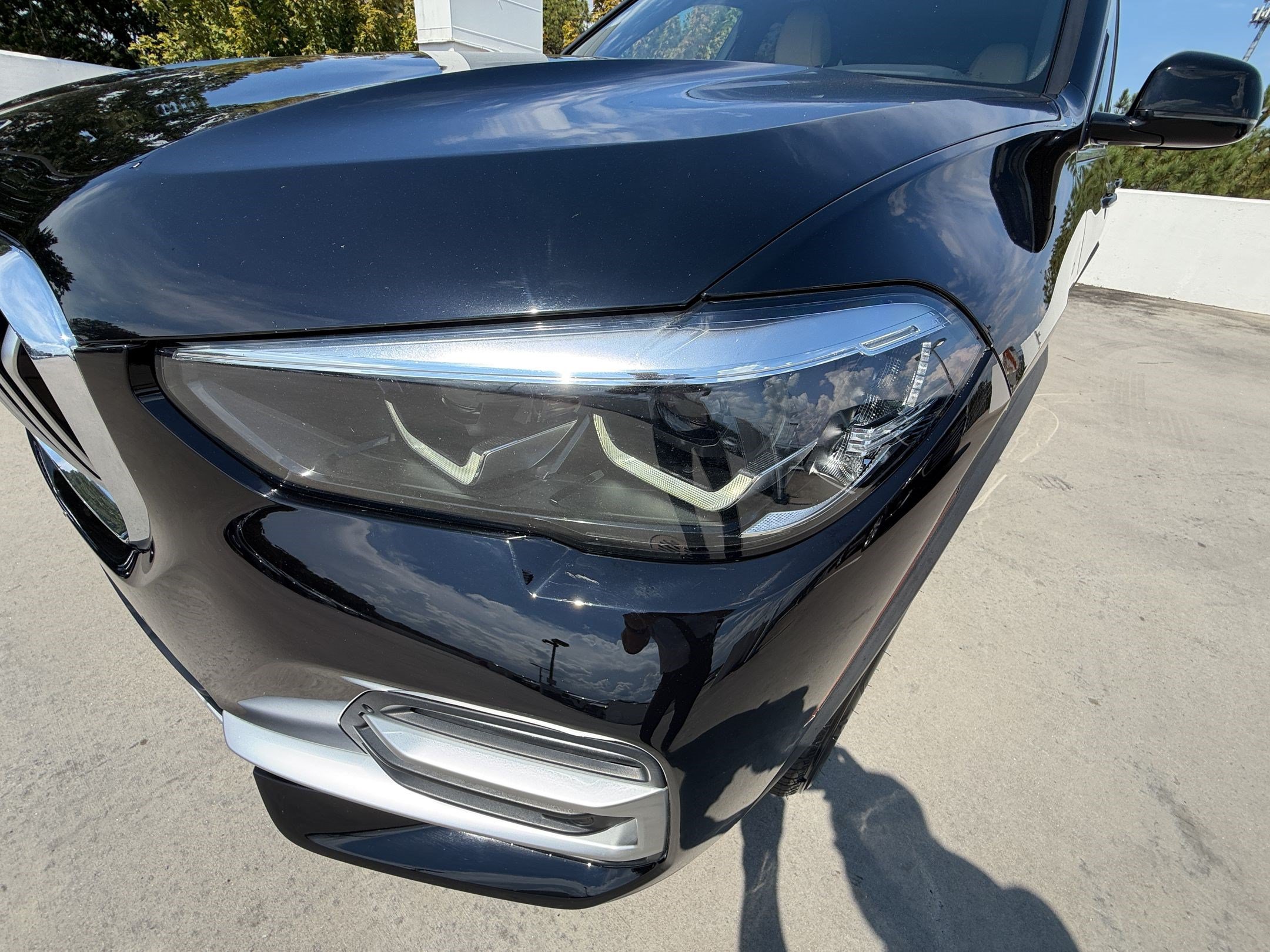 Used 2021 BMW X5 xDrive40i w/ Convenience Package AWD/4WD image 12