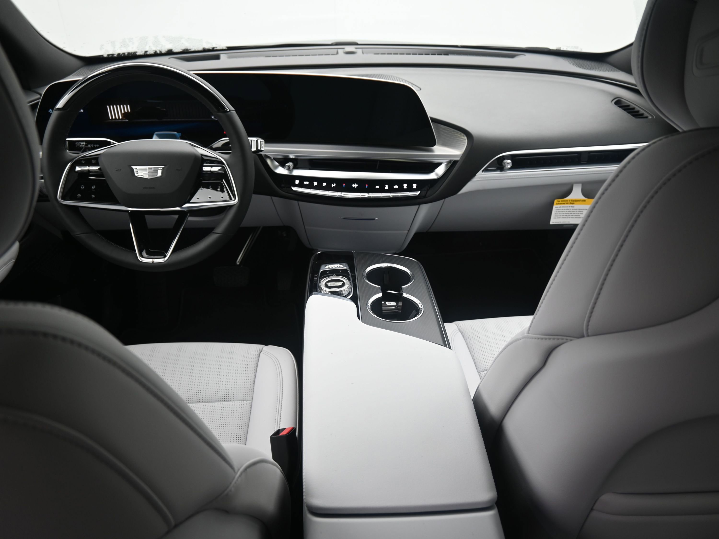 New 2026 Cadillac Lyriq Luxury image 10