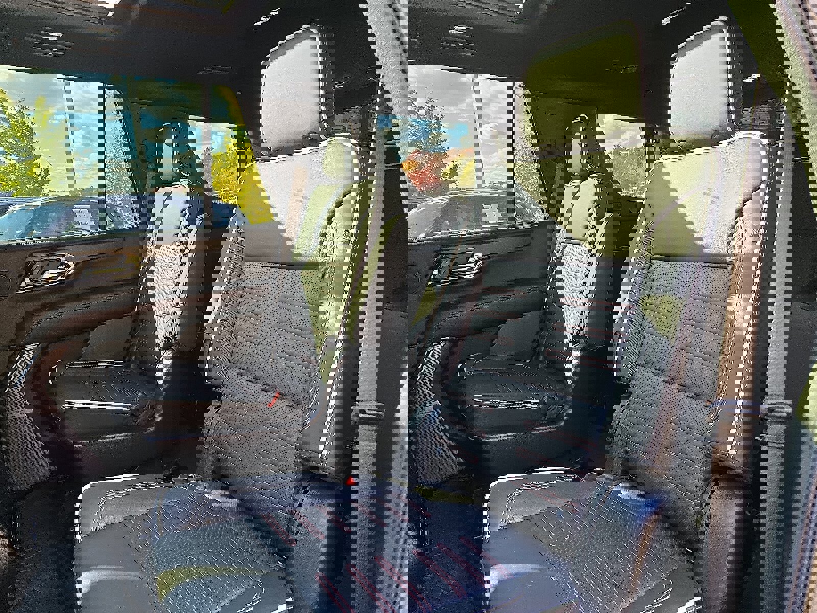 Used 2025 GMC Yukon AT4 Ultimate w/ LPO, Floor Liner Package image 11