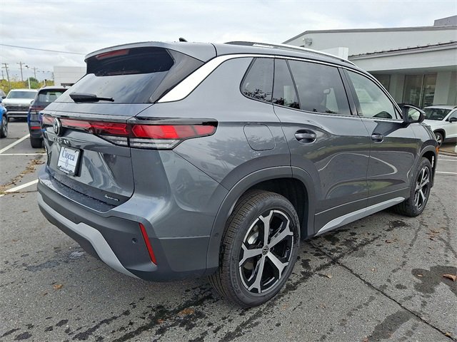 New 2025 Volkswagen Tiguan SE image 10