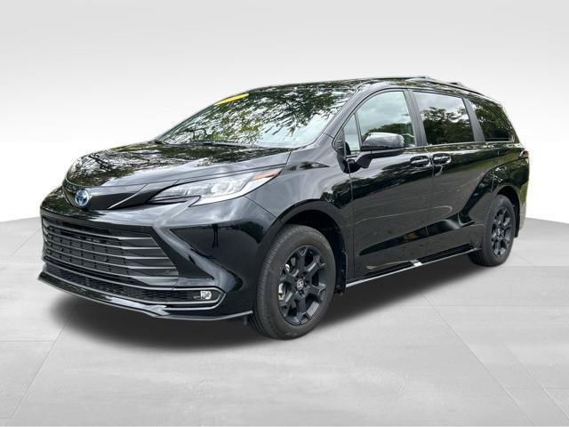 Used 2025 Toyota Sienna XLE Woodland Edition AWD/4WD 360° Tour