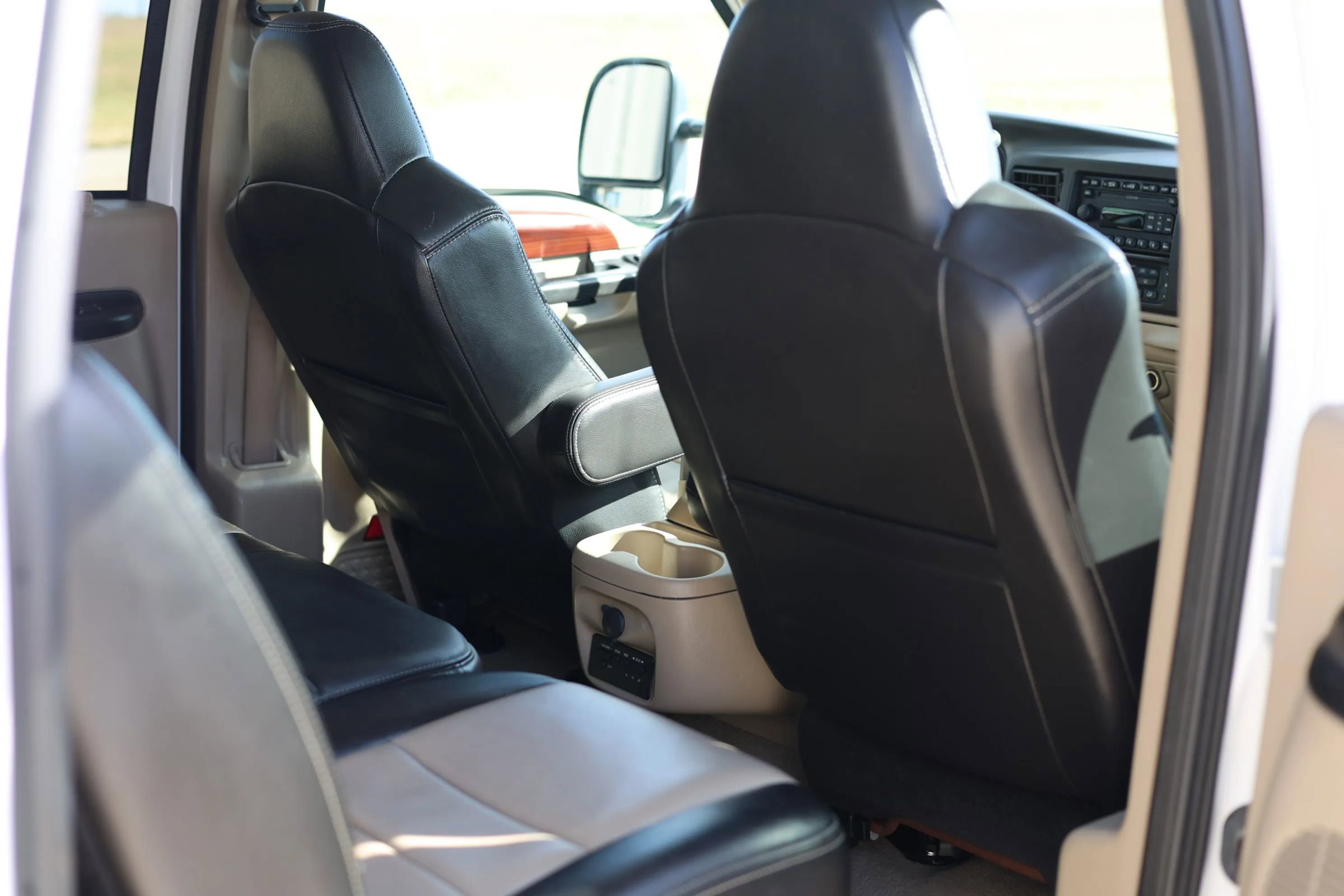 Used 2005 Ford Excursion Eddie Bauer image 19