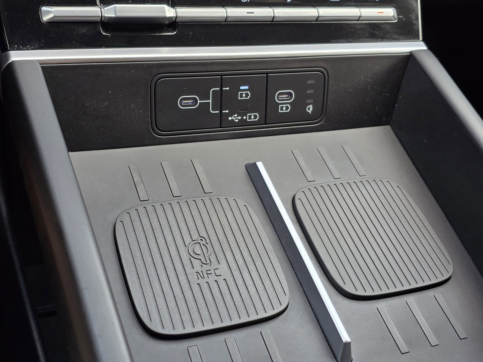 Certified 2024 Hyundai Santa Fe XRT image 24