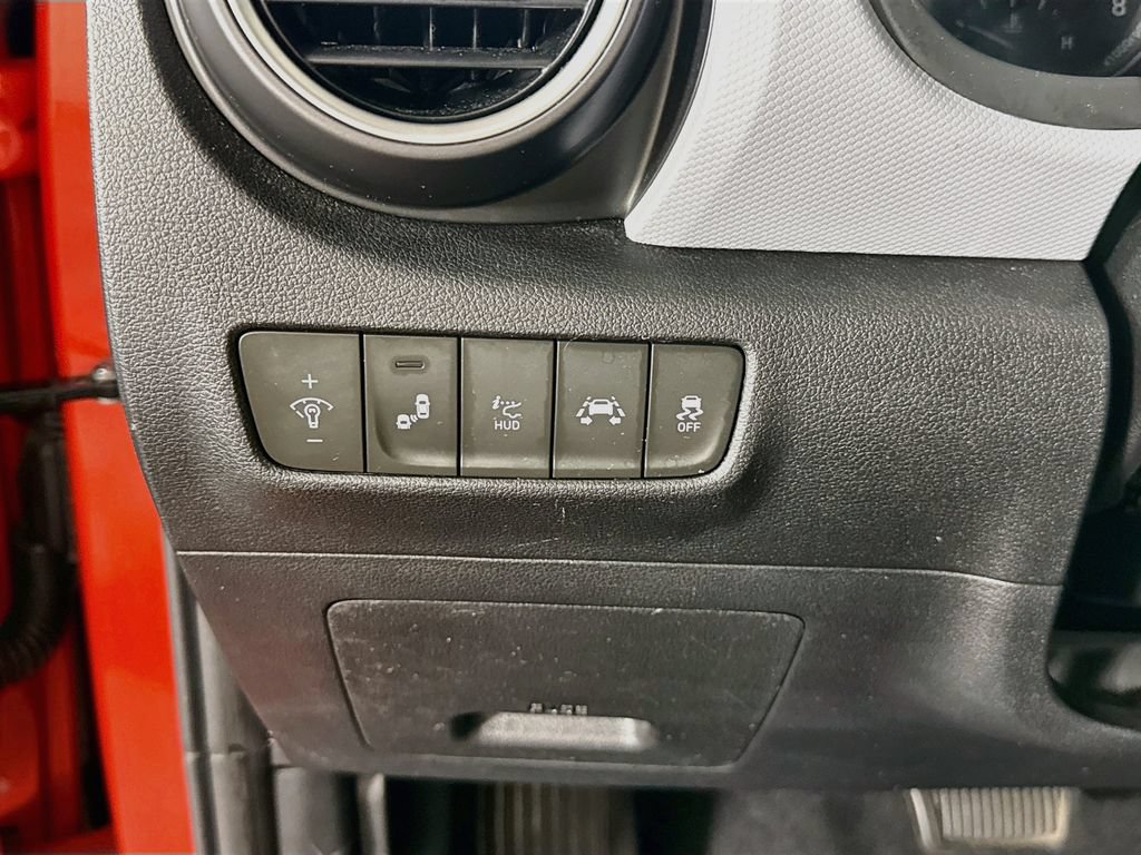 Used 2019 Hyundai Kona Ultimate FWD image 21
