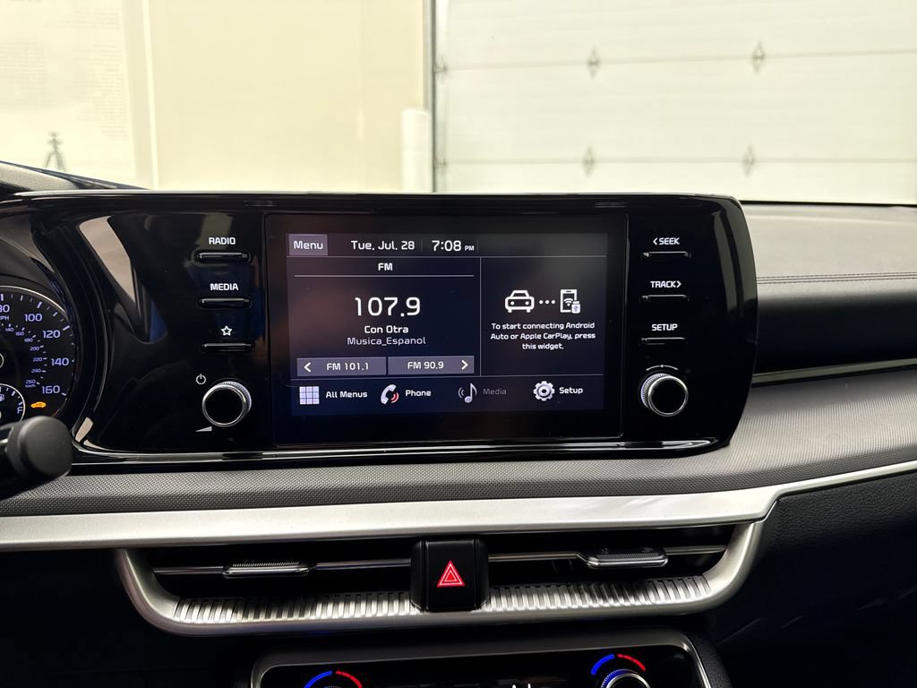 Used 2022 Kia K5 LX FWD image 17
