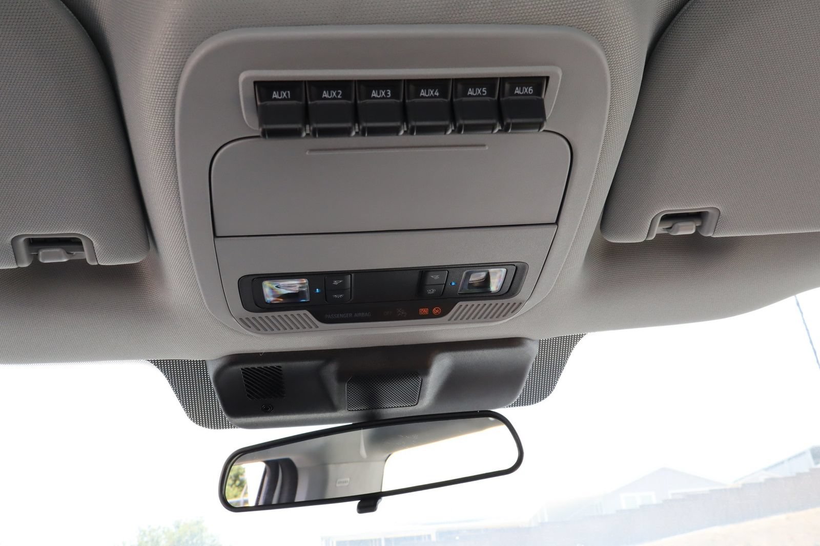 New 2026 Ford F550 4x4 Regular Cab Super Duty image 32