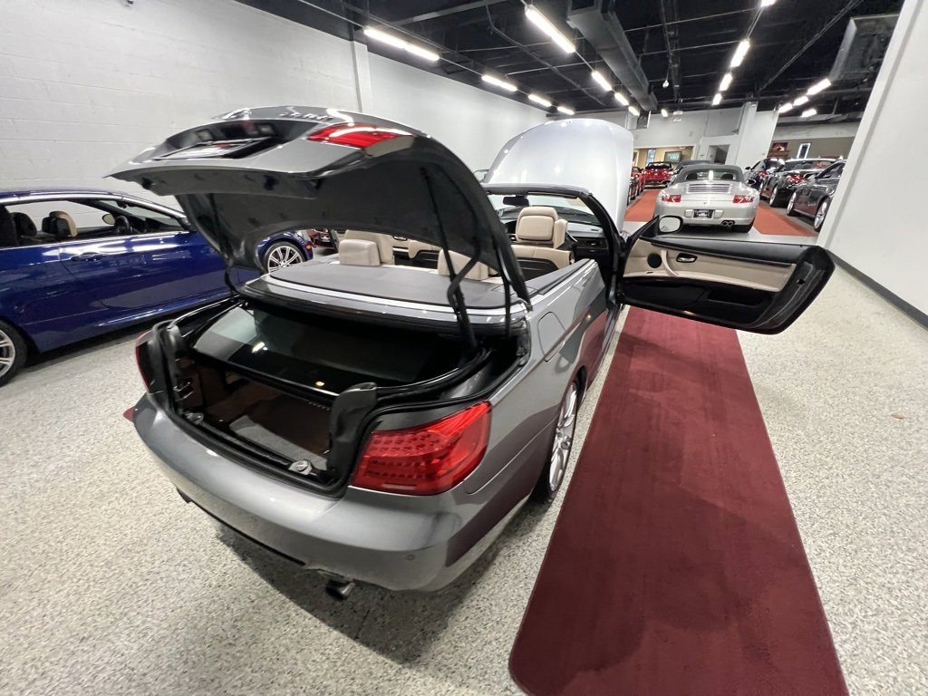 Used 2013 BMW 335i Convertible image 82
