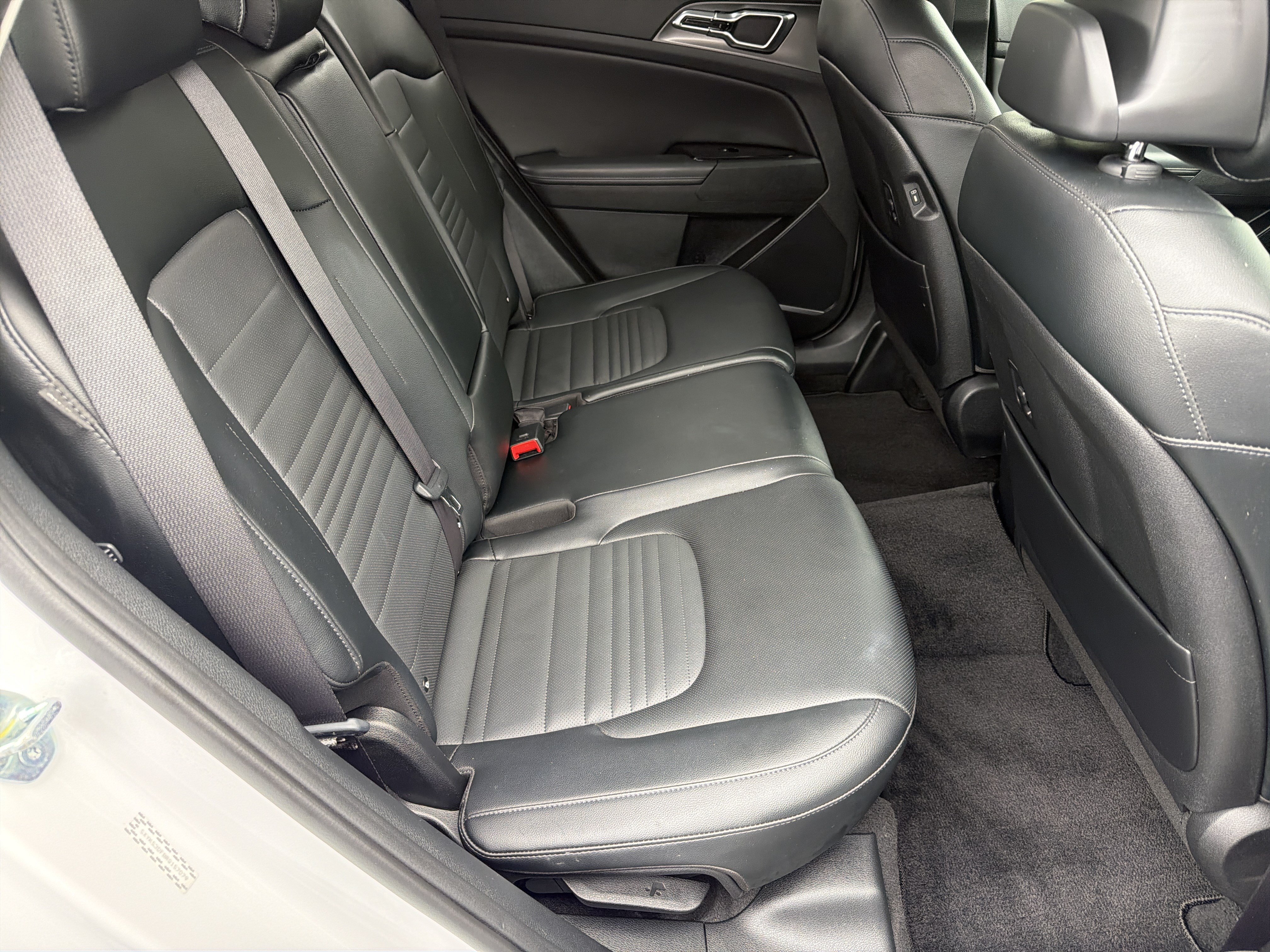 Used 2024 Kia Sportage SX FWD image 15