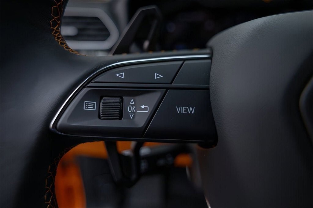 Used 2024 Lamborghini Urus S image 48