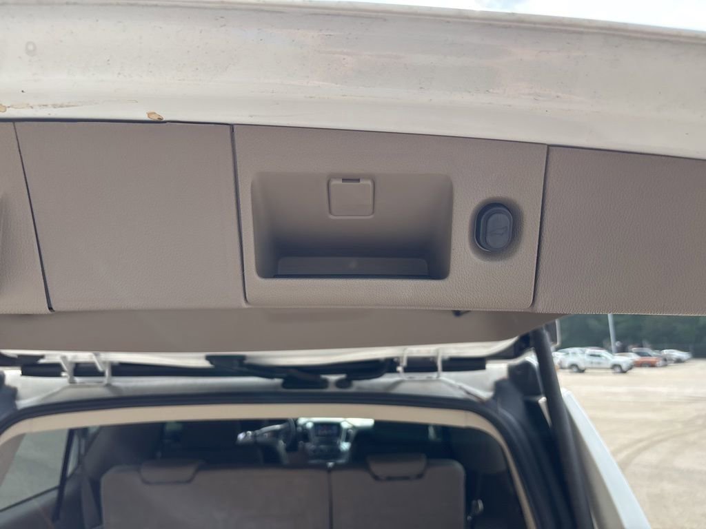 Used 2019 Chevrolet Suburban LT w/ Texas Edition Package RWD image 24