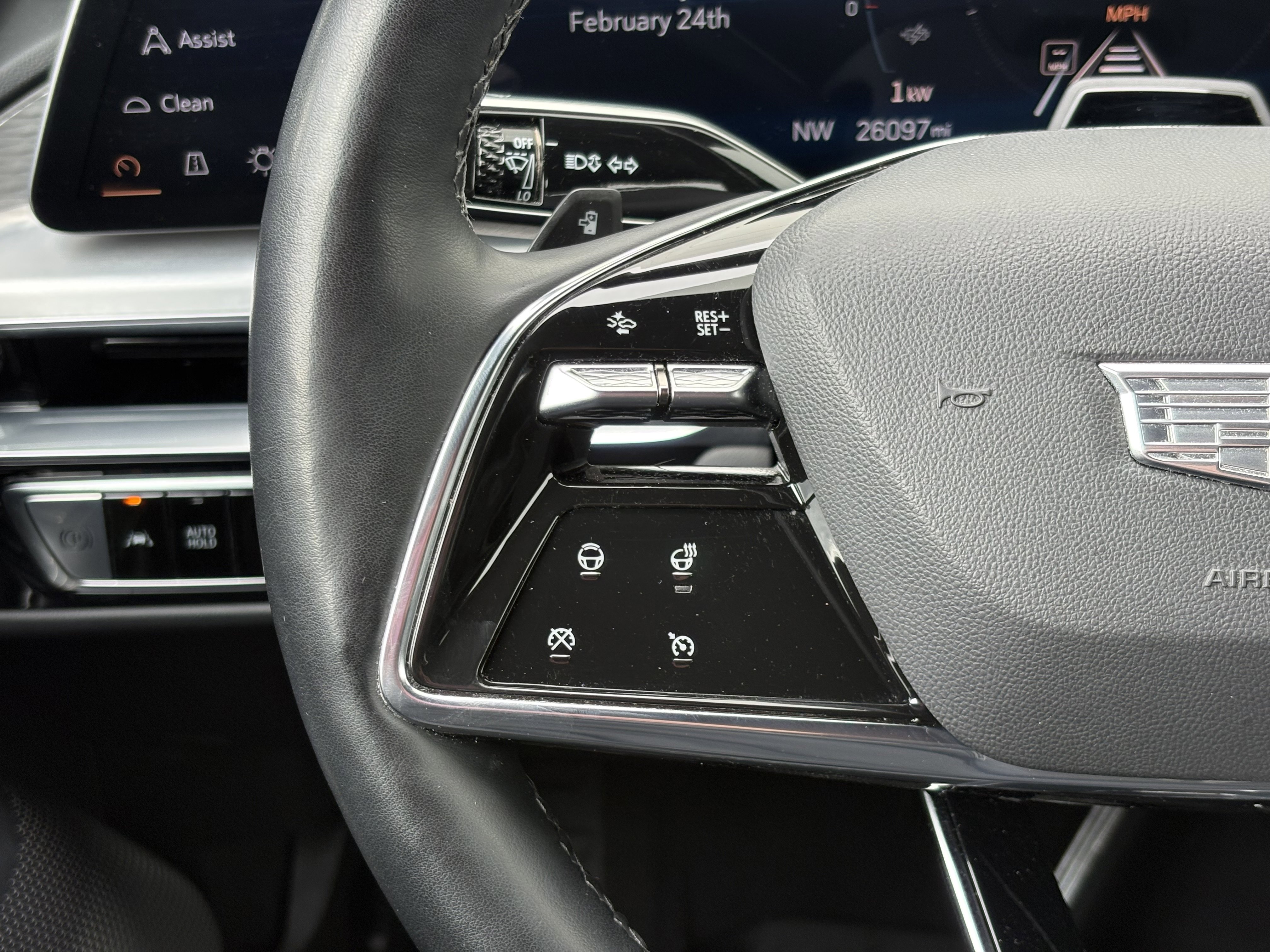 Certified 2024 Cadillac Lyriq Luxury w/ LPO, Floor Liner Package image 18