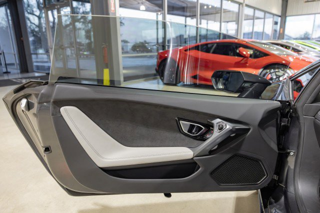 Used 2015 Lamborghini Huracan LP 610-4 image 27