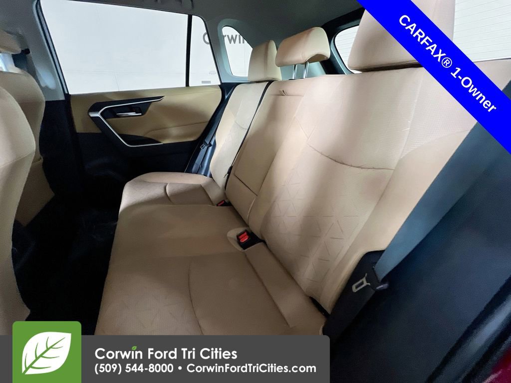 Used 2020 Toyota RAV4 XLE image 29