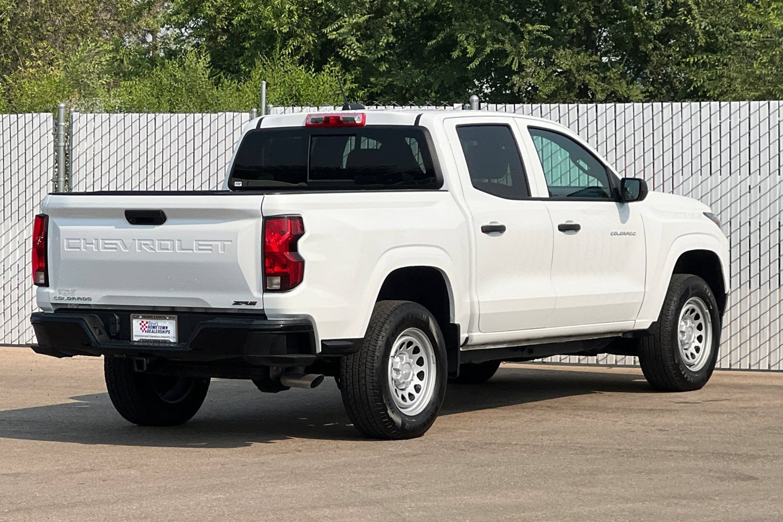 Used 2024 Chevrolet Colorado W/T RWD image 4