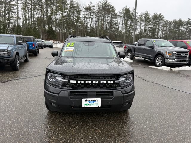 Certified 2025 Ford Bronco Sport Outer Banks w/ Outer Banks Tech Package+ AWD/4WD image 3