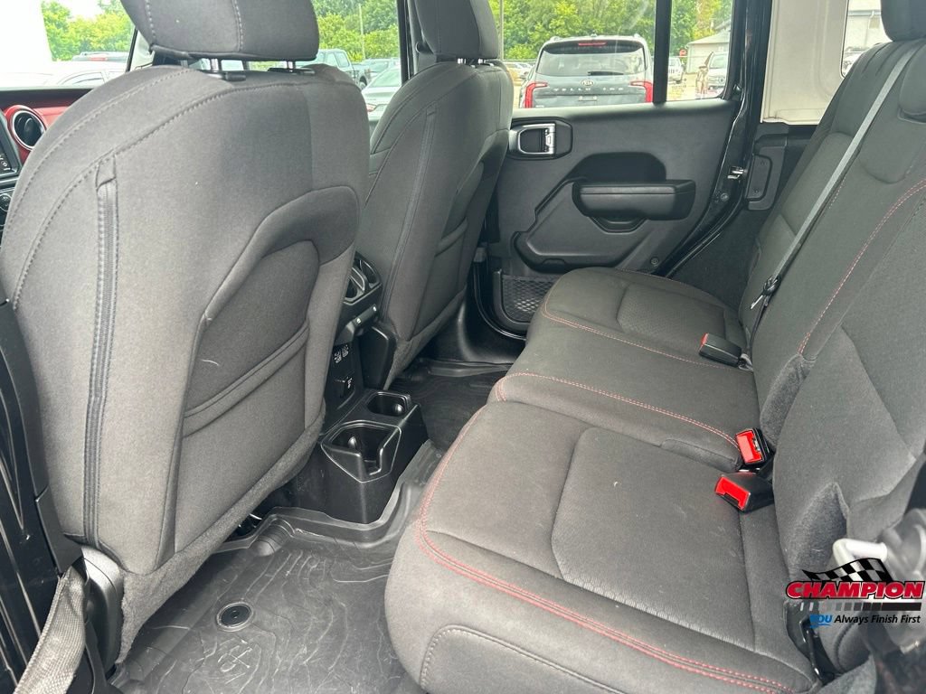 Used 2023 Jeep Wrangler Unlimited Rubicon w/ Cold Weather Group AWD/4WD image 10