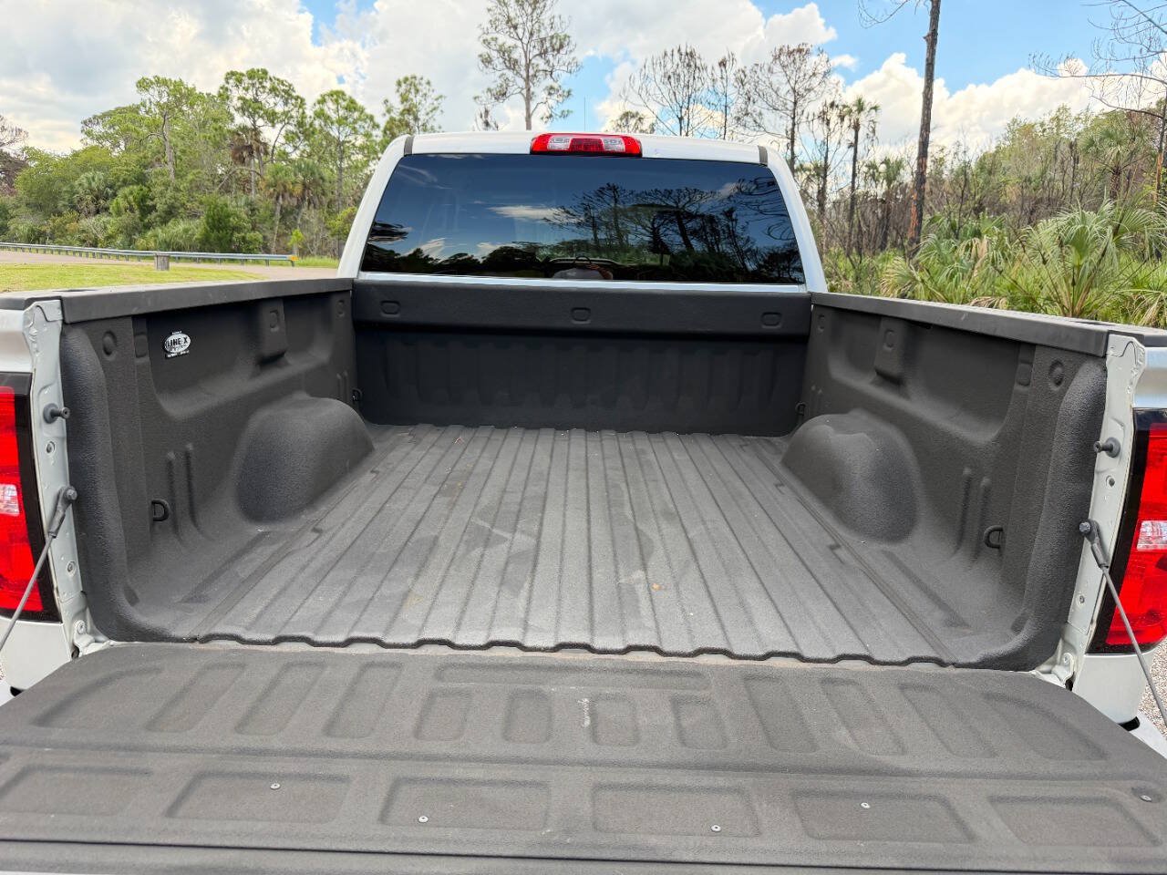 Used 2018 Chevrolet Silverado 1500 W/T w/ Special Service Package AWD/4WD image 5