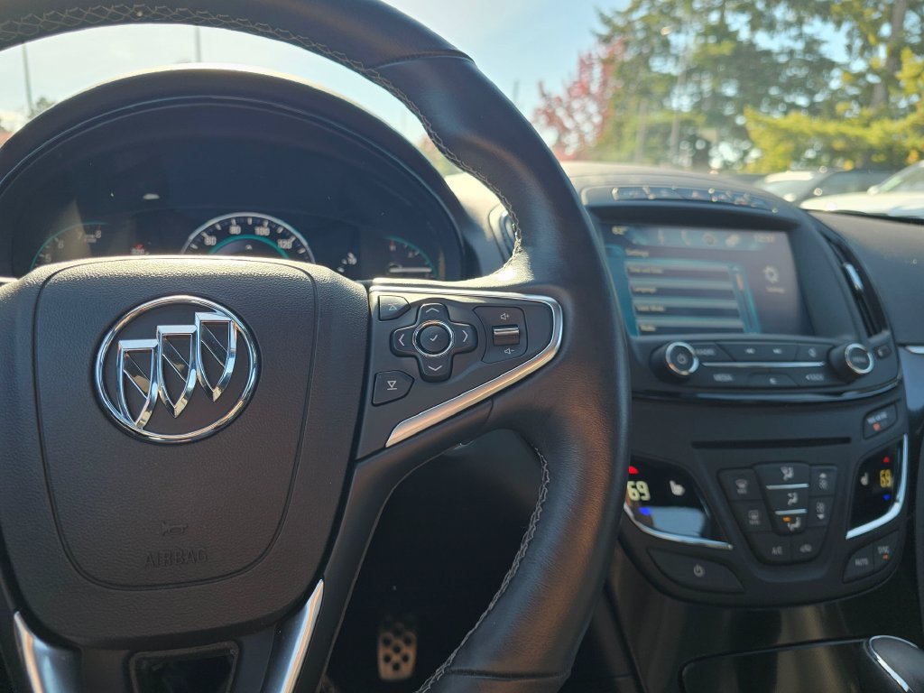 Used 2017 Buick Regal GS w/ Driver Confidence Package #2 AWD/4WD image 32