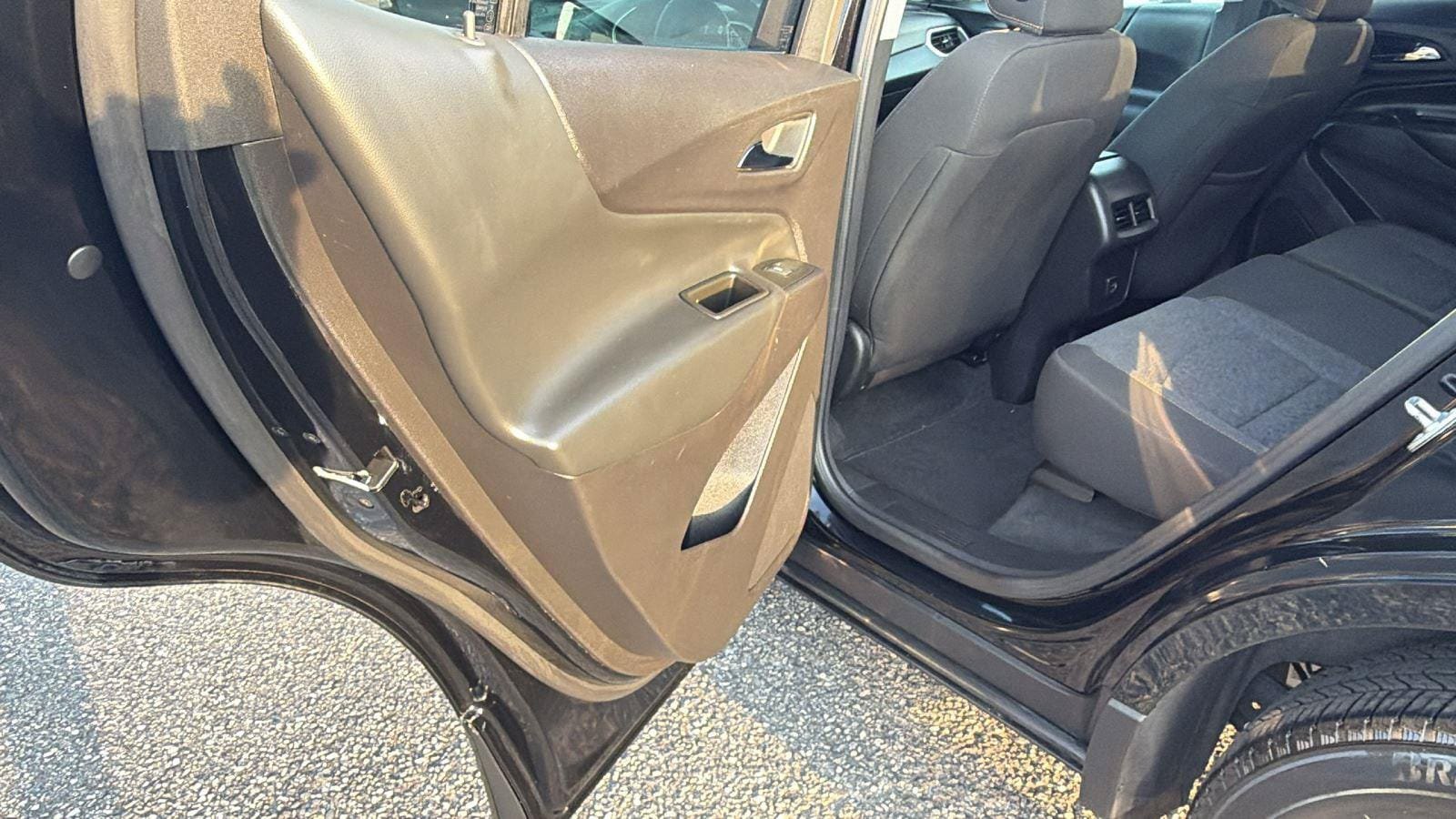 Used 2024 Chevrolet Equinox LT AWD/4WD image 21