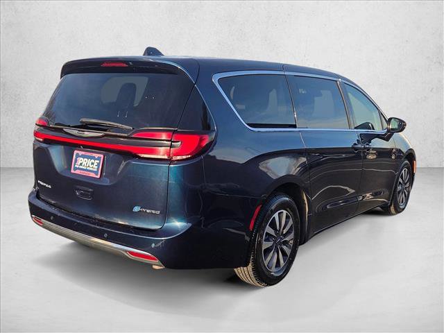 Used 2024 Chrysler Pacifica Limited FWD image 5