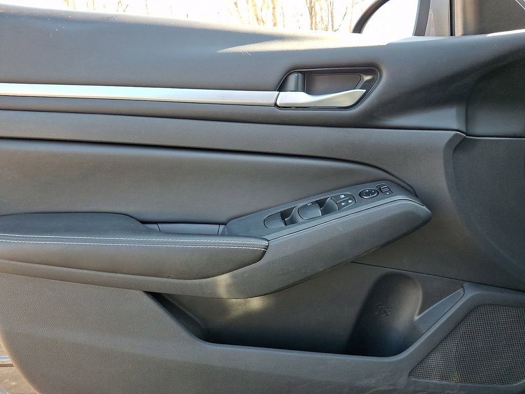 Used 2022 Nissan Altima 2.5 SV image 13
