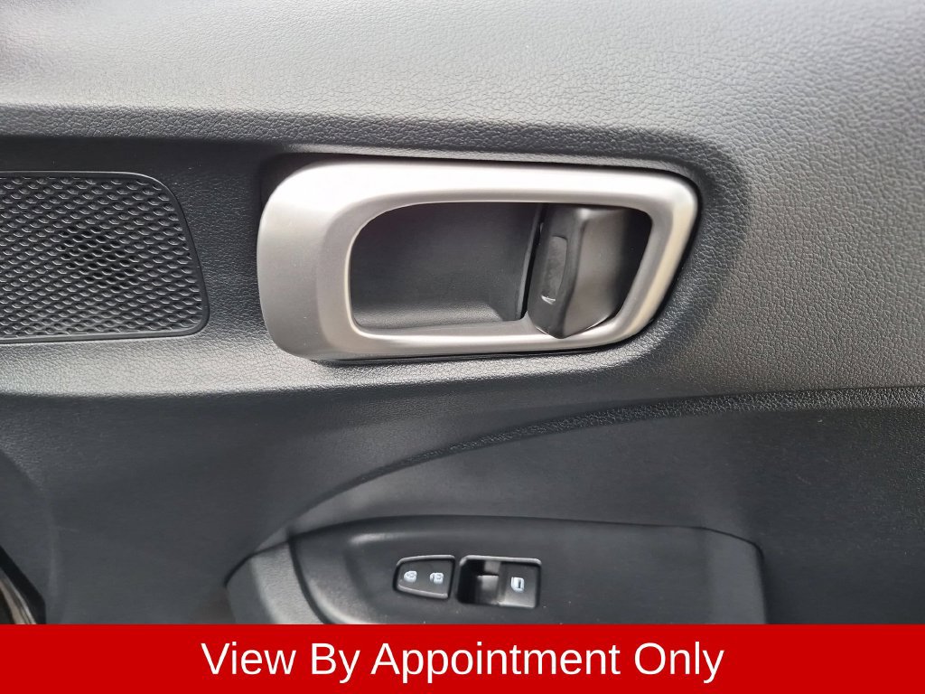 Used 2026 Hyundai Venue SEL FWD image 29