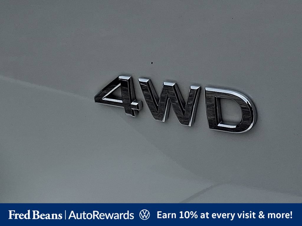 Used 2024 INFINITI QX80 Premium Select w/ Cargo Package AWD/4WD image 39