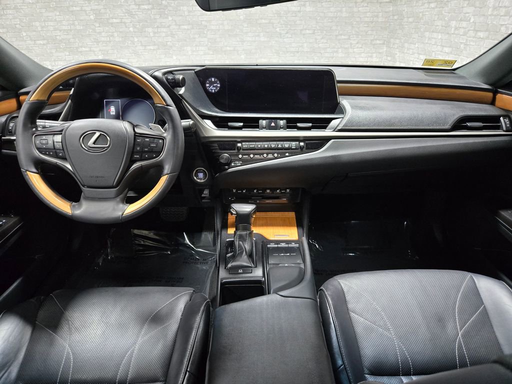 Used 2019 Lexus ES 350 Luxury w/ Accessory Package 2 image 37