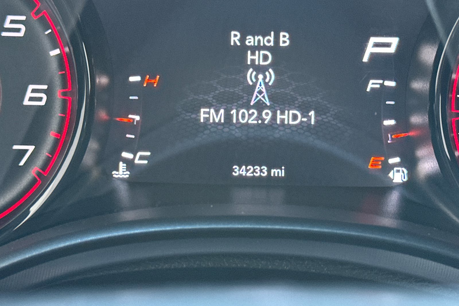 Used 2021 Dodge Charger R/T w/ Blacktop Package image 40