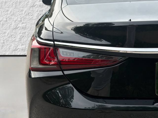Used 2021 Lexus ES 350 w/ Premium Package FWD image 10