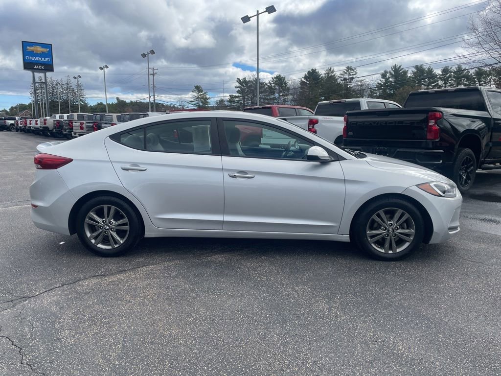 Used 2017 Hyundai Elantra SE w/ SE A/T Tech Package 03 FWD image 7