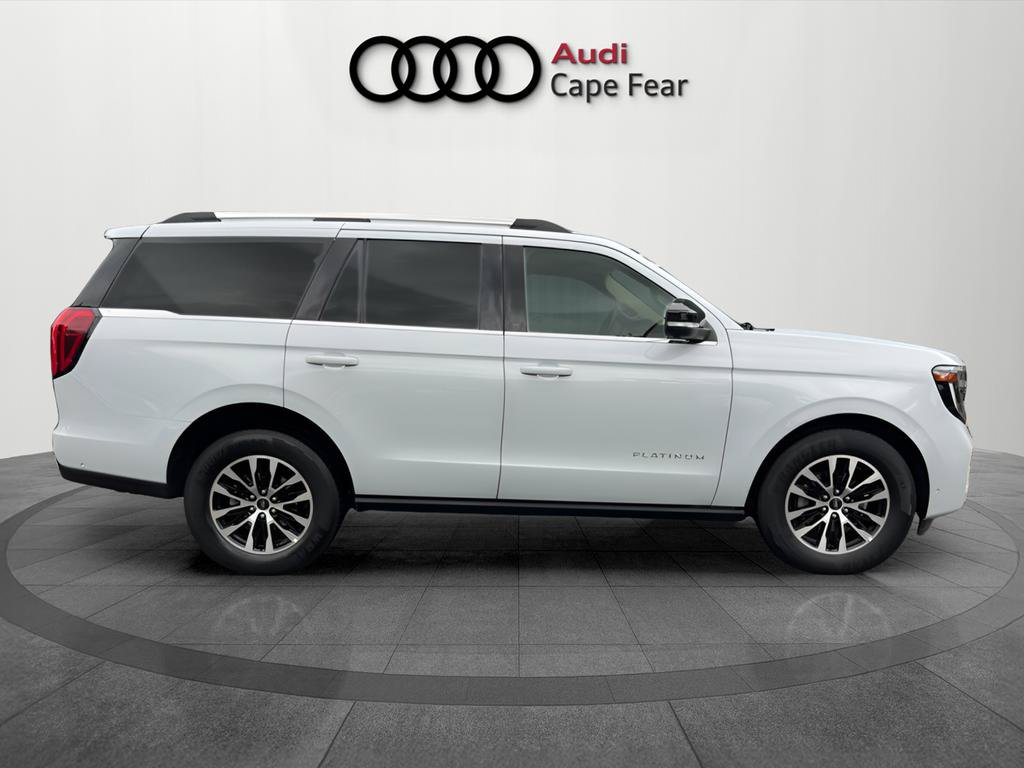 Used 2025 Ford Expedition Platinum AWD/4WD image 6