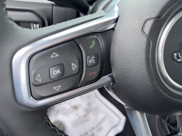 Used 2025 Jeep Wrangler Sahara 4xe image 13