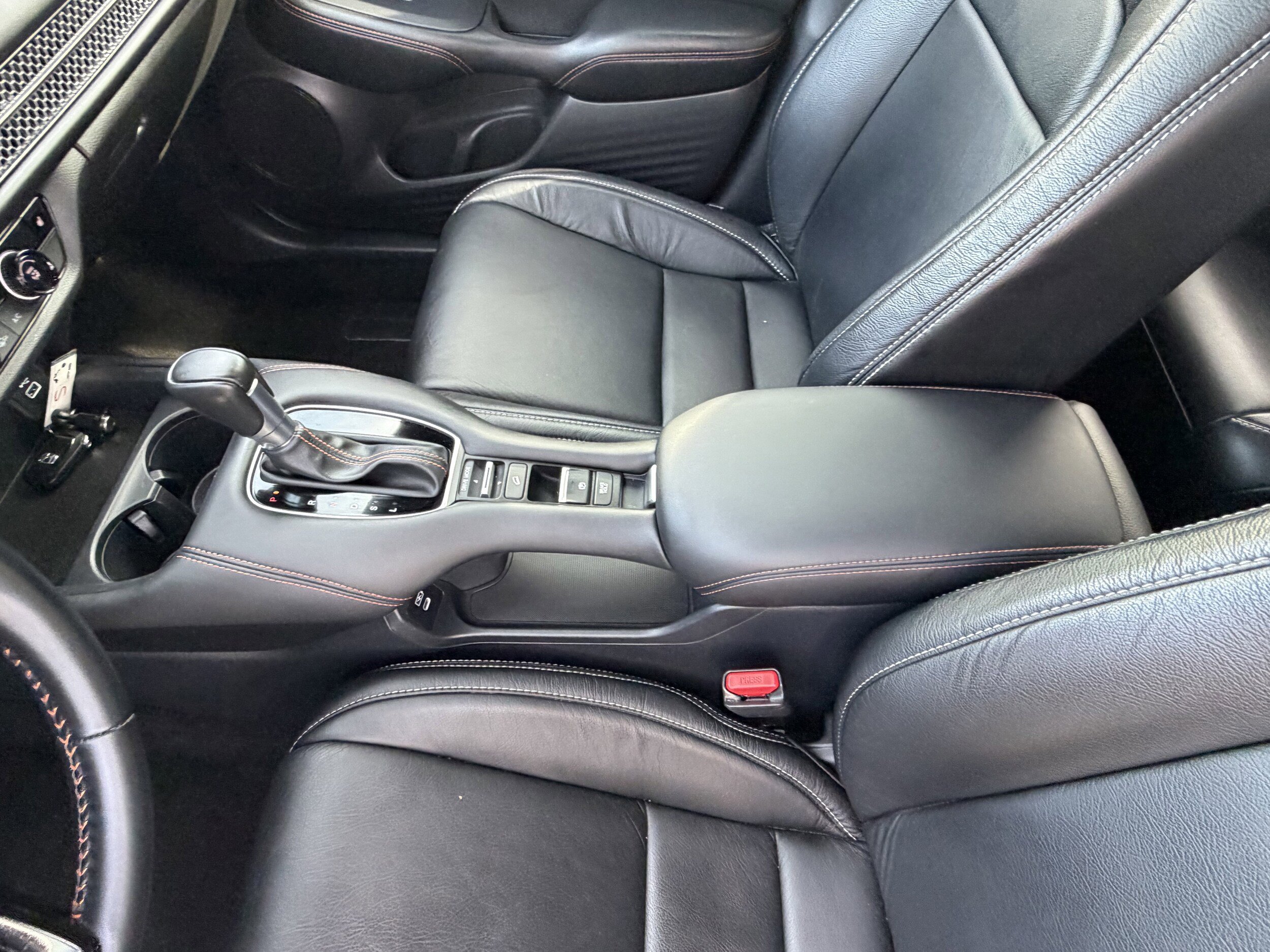 Used 2025 Honda HR-V Sport image 19