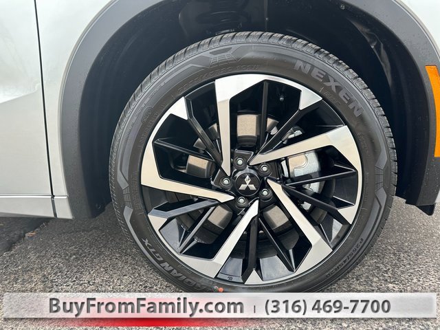 Used 2023 Mitsubishi Outlander SEL image 52