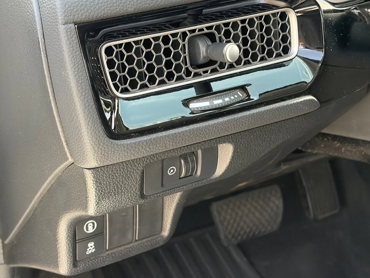 Used 2022 Honda Civic EX image 7