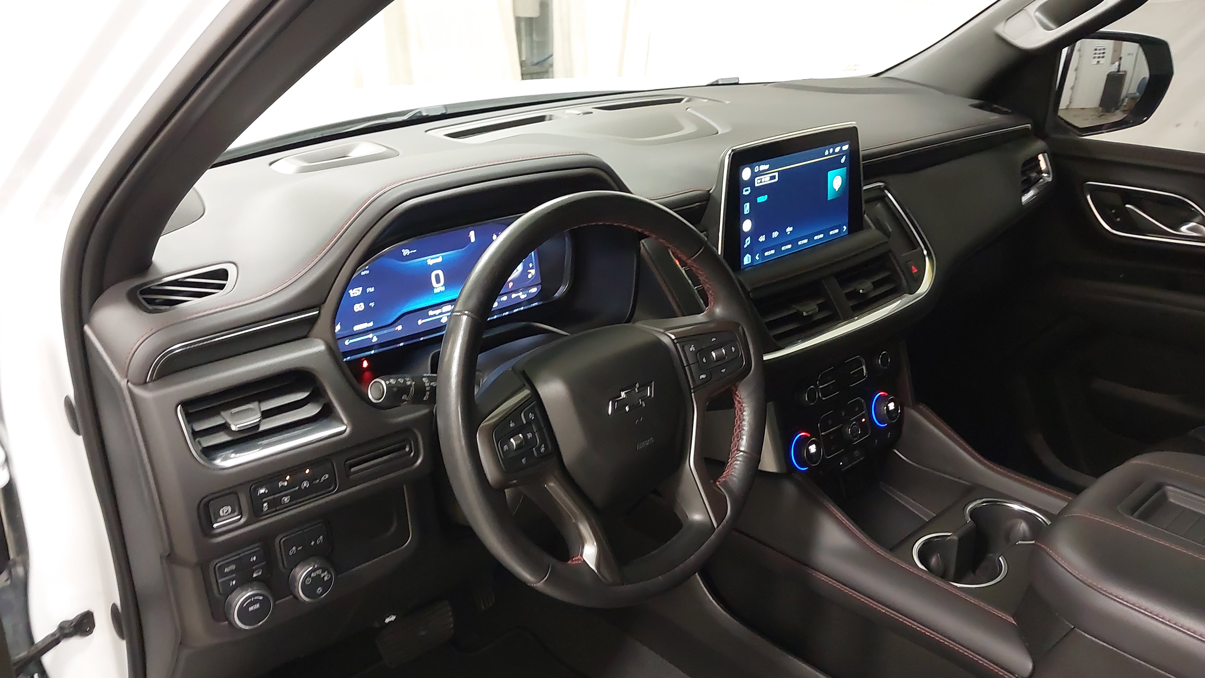Used 2022 Chevrolet Tahoe RST w/ Luxury Package AWD/4WD image 17