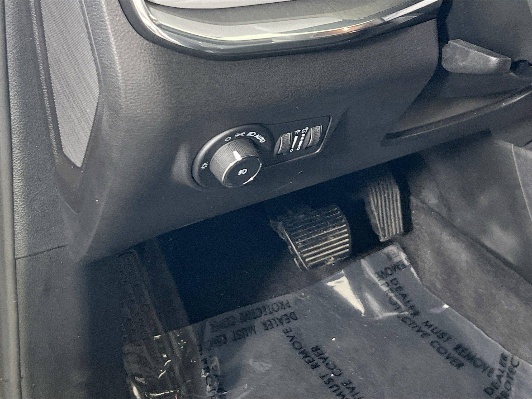 Used 2023 Jeep Compass Limited AWD/4WD image 10