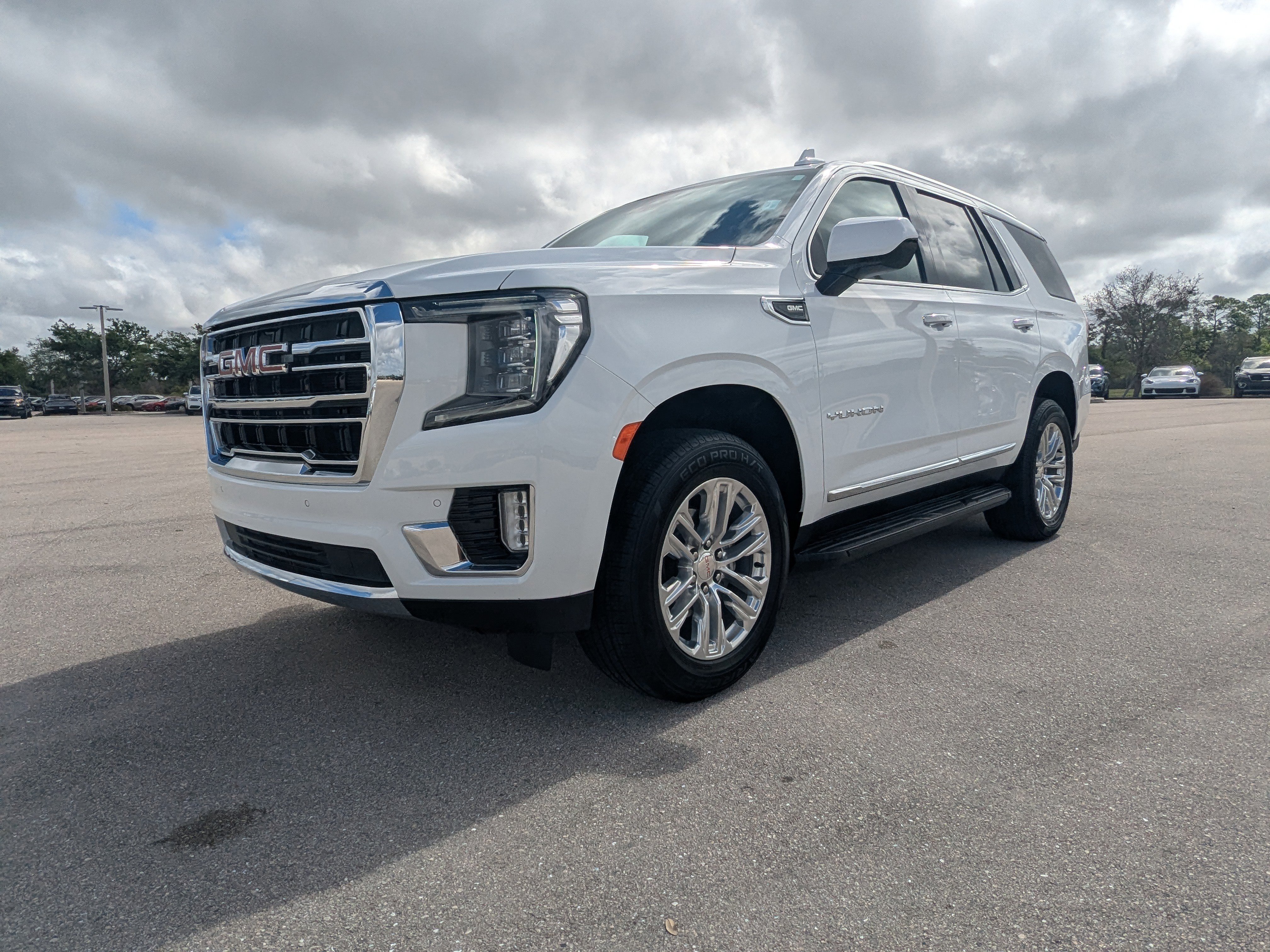 Used 2024 GMC Yukon SLT image 9