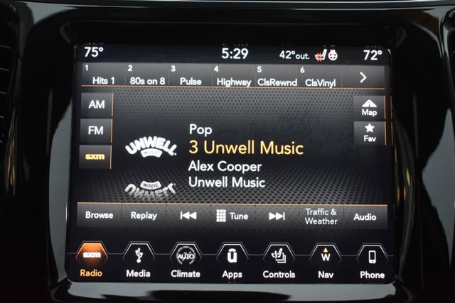 Used 2019 Jeep Cherokee Limited w/ Luxury Group image 24