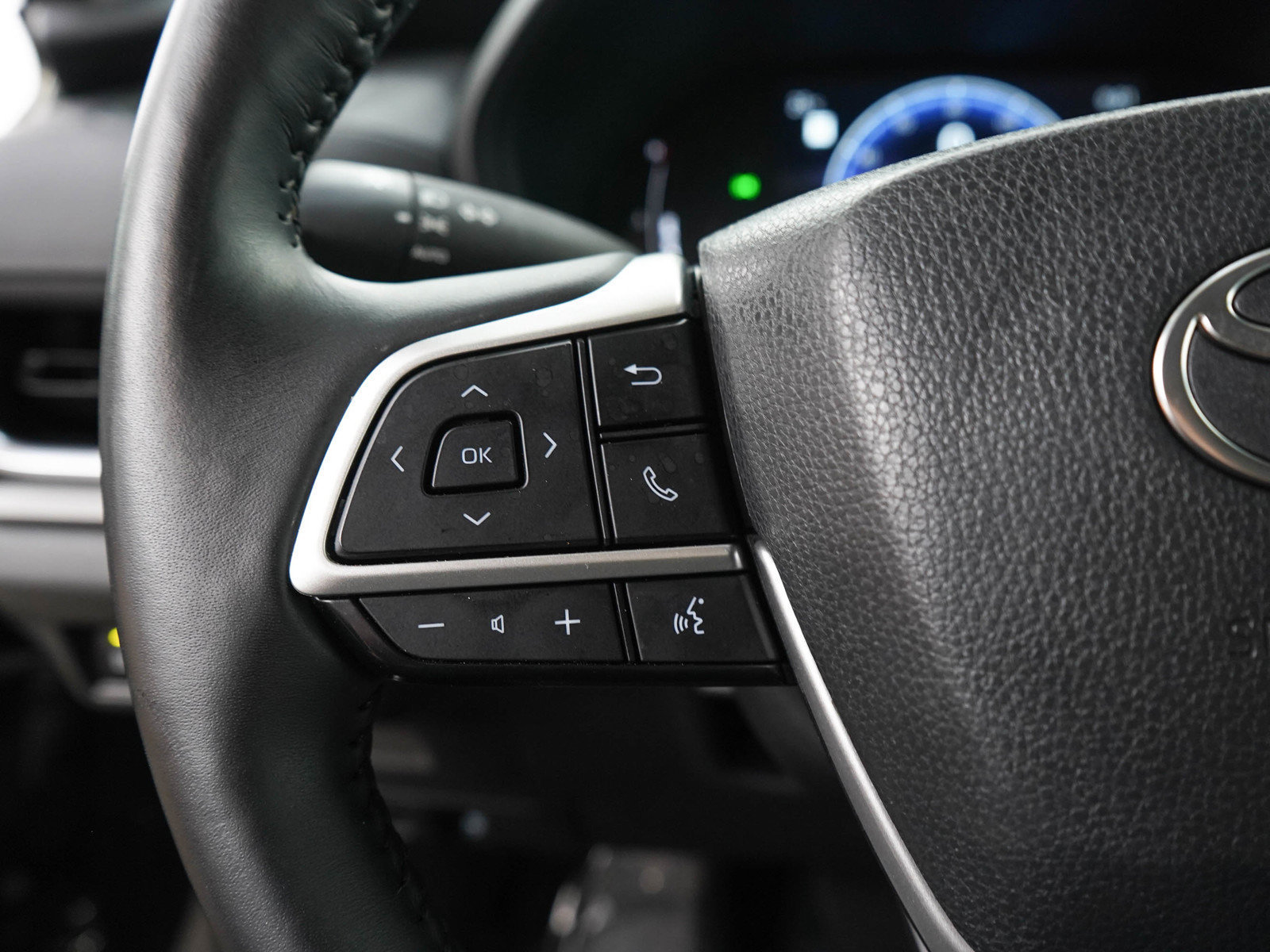 Used 2025 Toyota Grand Highlander AWD image 29