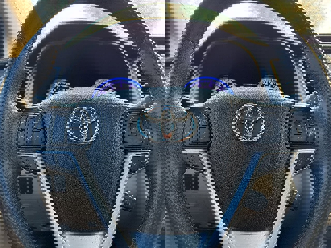 Used 2019 Toyota Highlander XLE image 10